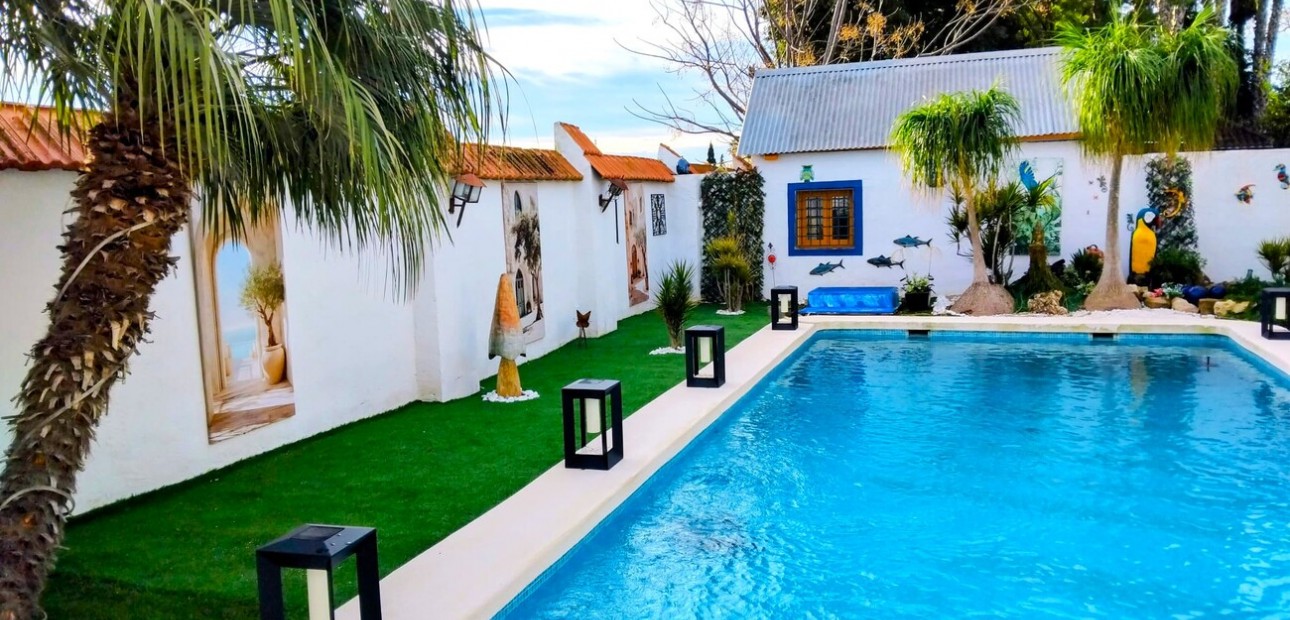 Herverkoop - Country Property -
Daya Nueva - Daya Nueva - Country