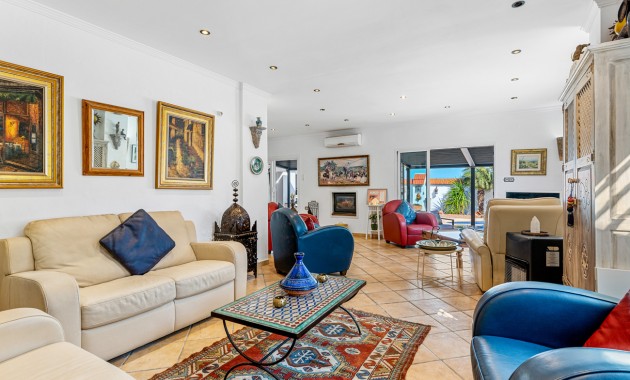 Herverkoop - Country Property -
Daya Nueva - Daya Nueva - Country