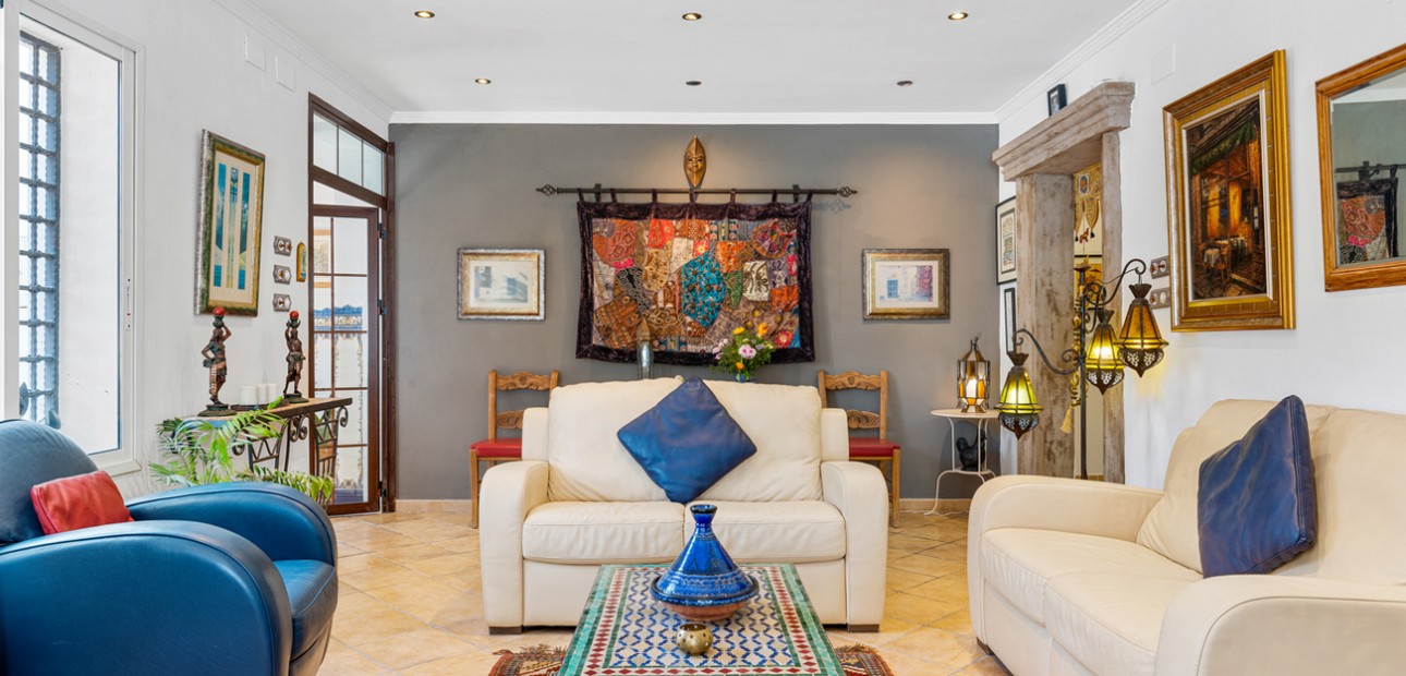 Herverkoop - Country Property -
Daya Nueva - Daya Nueva - Country