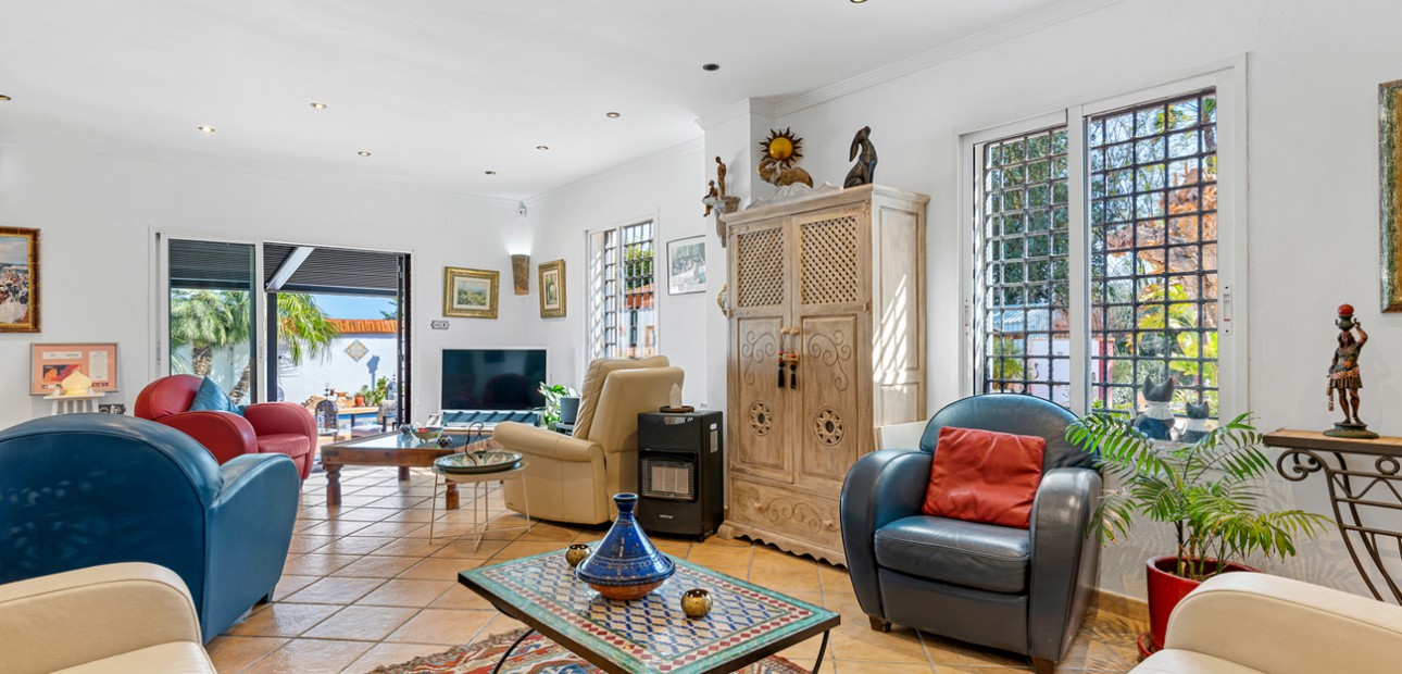 Herverkoop - Country Property -
Daya Nueva - Daya Nueva - Country