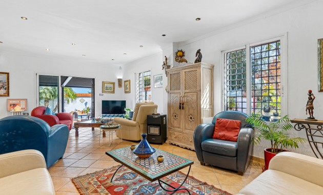 Herverkoop - Country Property -
Daya Nueva - Daya Nueva - Country