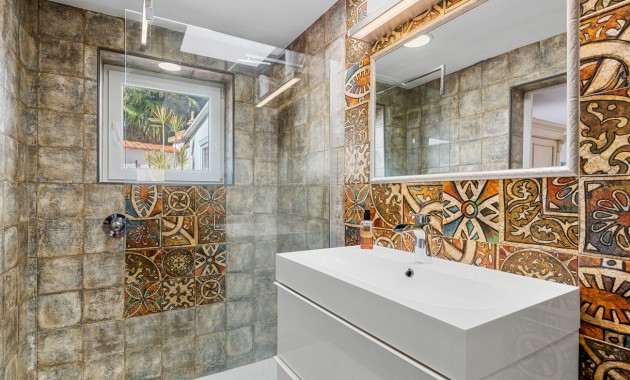 Herverkoop - Country Property -
Daya Nueva - Daya Nueva - Country