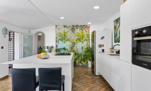 Herverkoop - Country Property -
Daya Nueva - Daya Nueva - Country