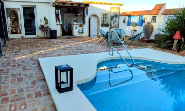 Herverkoop - Country Property -
Daya Nueva - Daya Nueva - Country