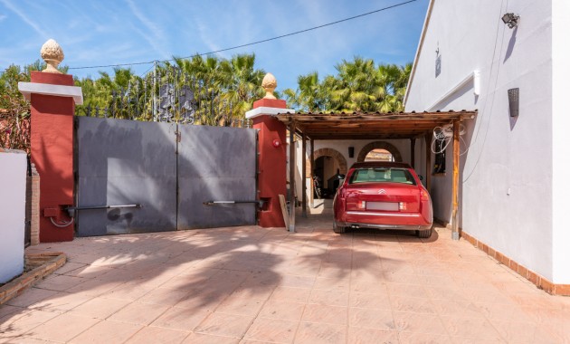 Herverkoop - Country Property -
Daya Nueva - Daya Nueva - Country