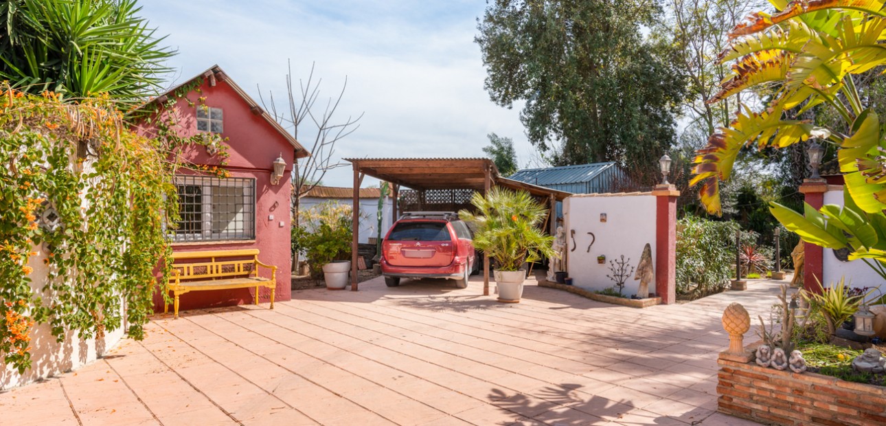 Herverkoop - Country Property -
Daya Nueva - Daya Nueva - Country