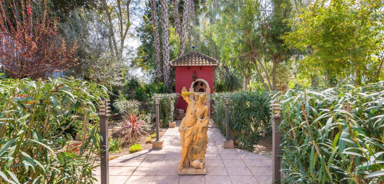 Herverkoop - Country Property -
Daya Nueva - Daya Nueva - Country