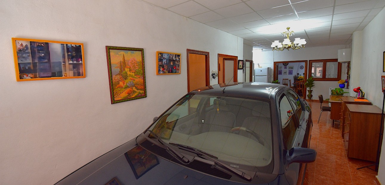 Herverkoop - Herenhuis -
Rojales - Rojales - Village