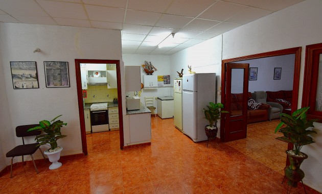 Herverkoop - Herenhuis -
Rojales - Rojales - Village