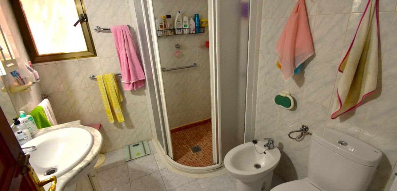 Herverkoop - Herenhuis -
Rojales - Rojales - Village