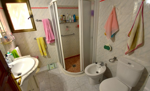 Herverkoop - Herenhuis -
Rojales - Rojales - Village