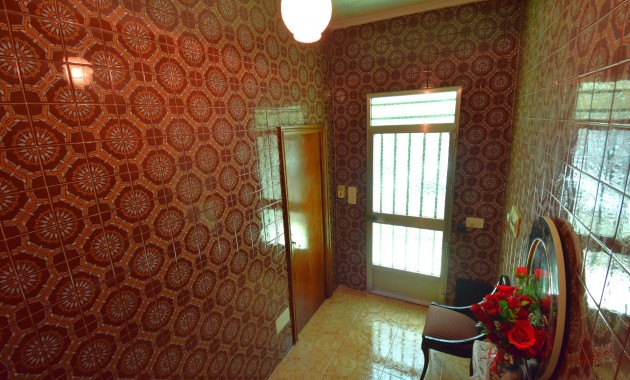 Herverkoop - Herenhuis -
Rojales - Rojales - Village