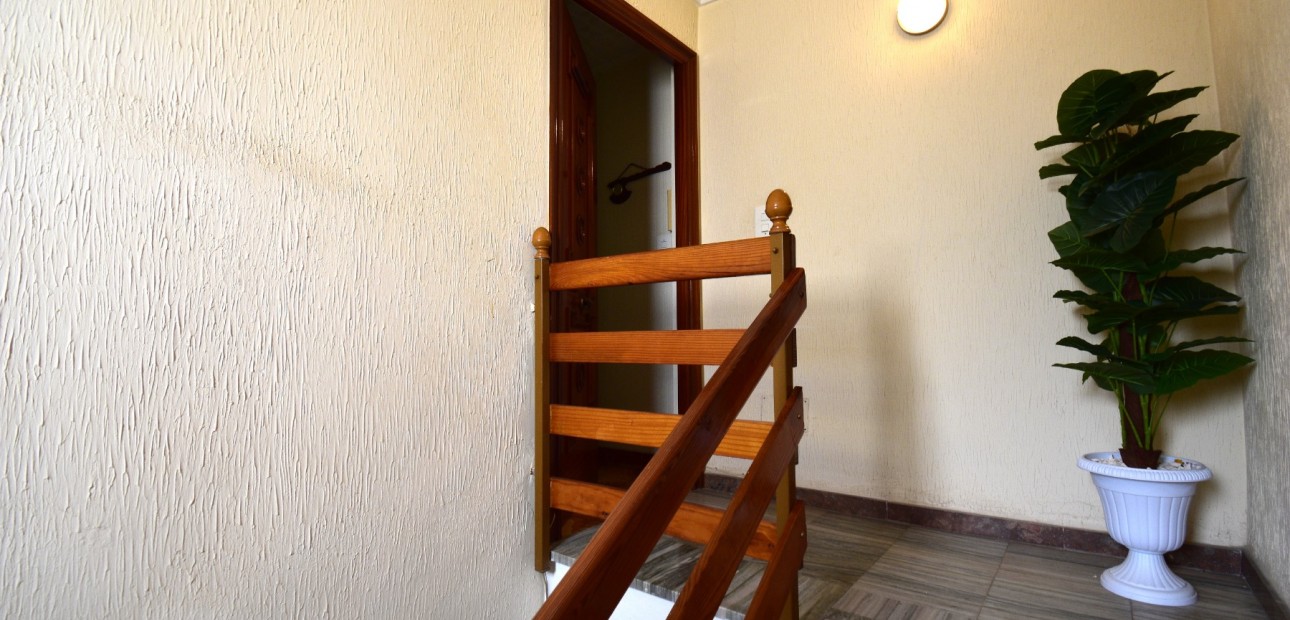 Herverkoop - Herenhuis -
Rojales - Rojales - Village