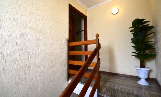 Herverkoop - Herenhuis -
Rojales - Rojales - Village