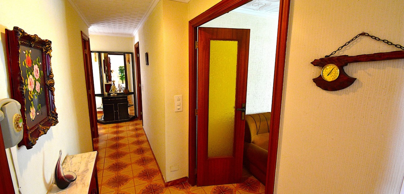 Herverkoop - Herenhuis -
Rojales - Rojales - Village