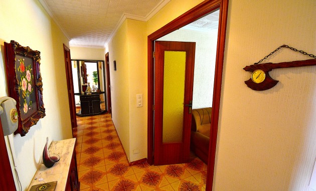 Herverkoop - Herenhuis -
Rojales - Rojales - Village