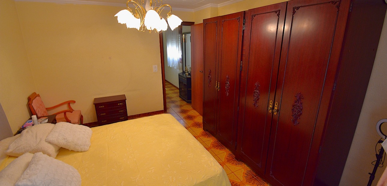 Herverkoop - Herenhuis -
Rojales - Rojales - Village