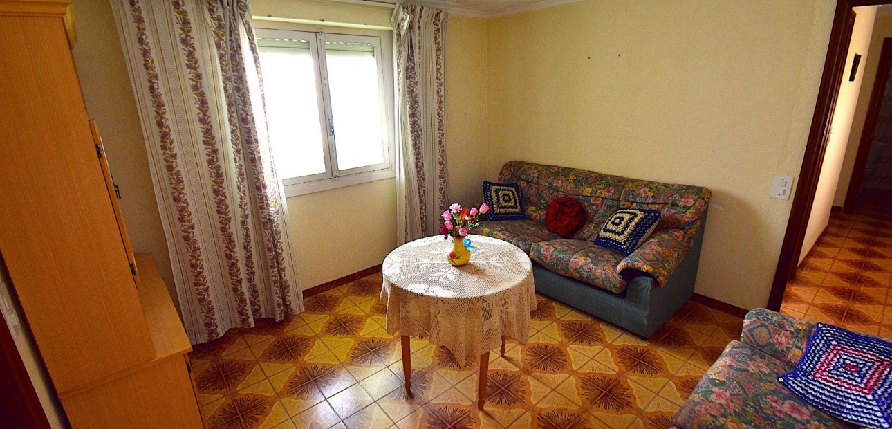 Herverkoop - Herenhuis -
Rojales - Rojales - Village