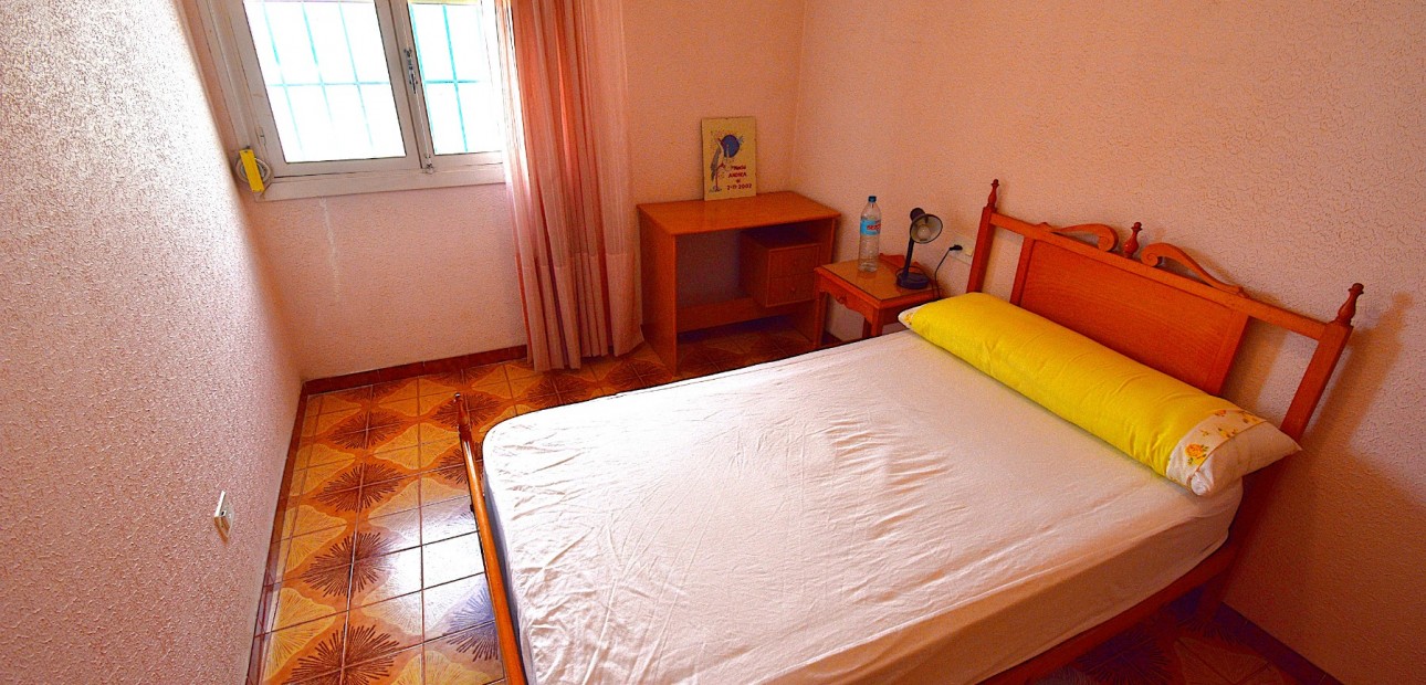 Herverkoop - Herenhuis -
Rojales - Rojales - Village