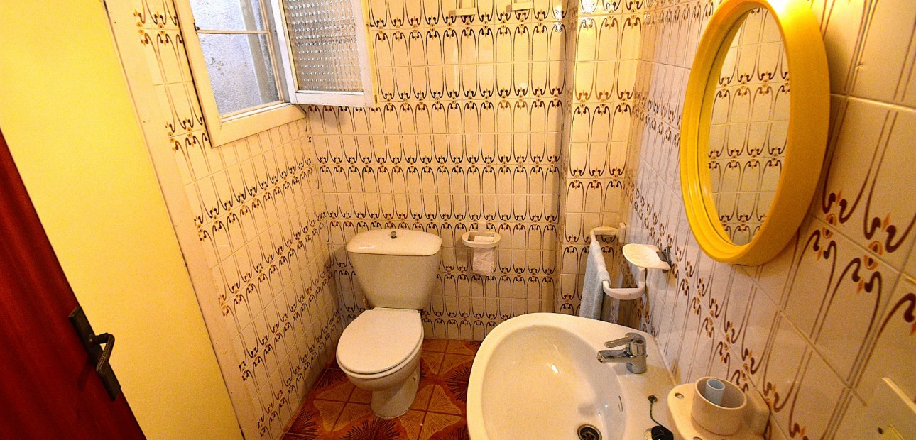 Herverkoop - Herenhuis -
Rojales - Rojales - Village