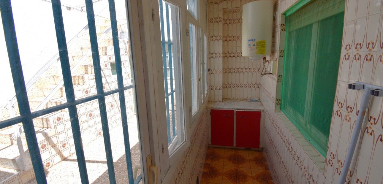 Herverkoop - Herenhuis -
Rojales - Rojales - Village