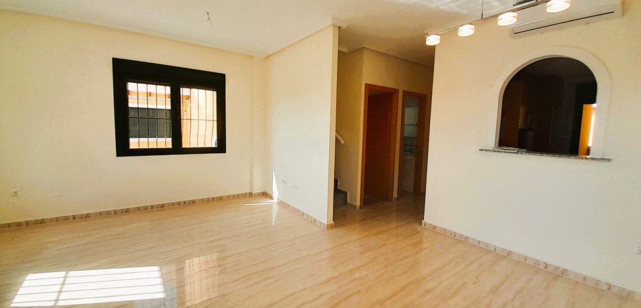 Herverkoop - Detached Villa -
Ciudad Quesada - Lo Marabu