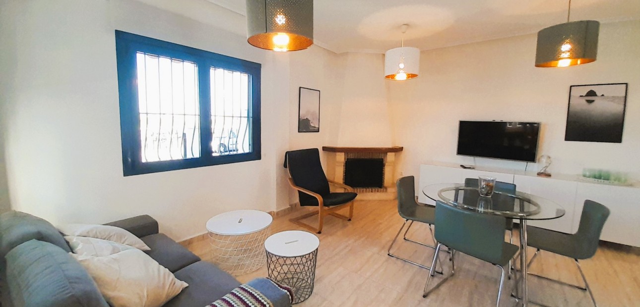 Herverkoop - Semi Detached Villa -
Ciudad Quesada - Lo Marabu