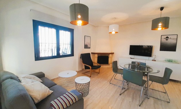 Herverkoop - Semi Detached Villa -
Ciudad Quesada - Lo Marabu