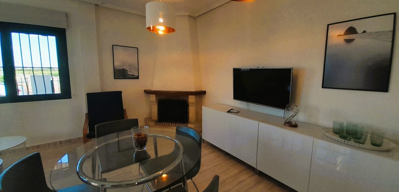 Herverkoop - Semi Detached Villa -
Ciudad Quesada - Lo Marabu