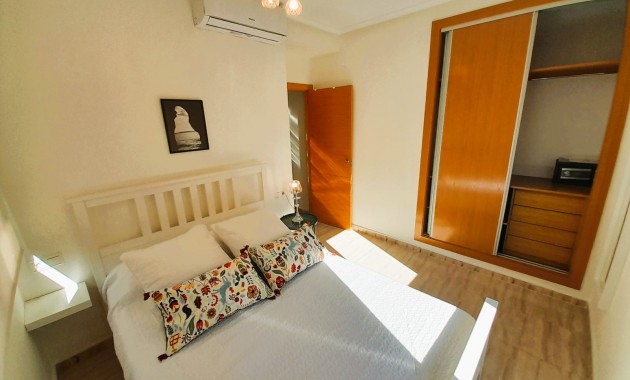 Herverkoop - Semi Detached Villa -
Ciudad Quesada - Lo Marabu