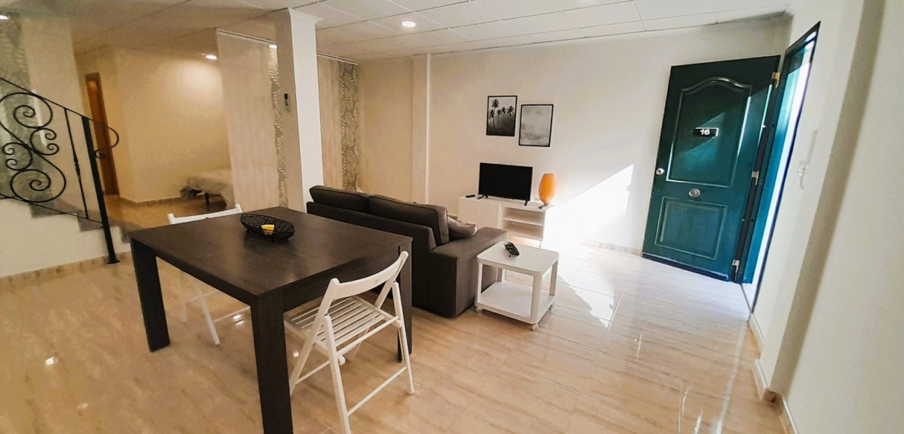 Herverkoop - Semi Detached Villa -
Ciudad Quesada - Lo Marabu