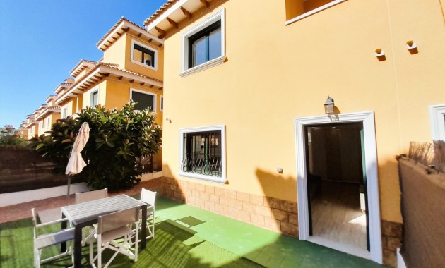 Herverkoop - Semi Detached Villa -
Ciudad Quesada - Lo Marabu