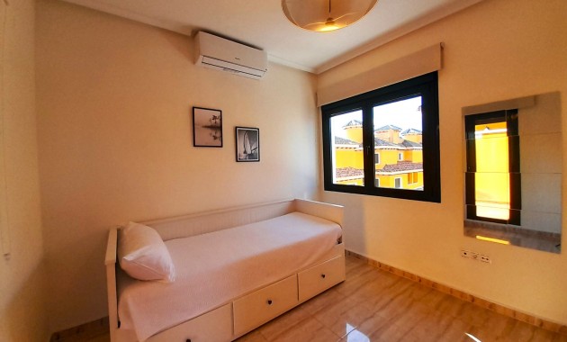 Herverkoop - Semi Detached Villa -
Ciudad Quesada - Lo Marabu