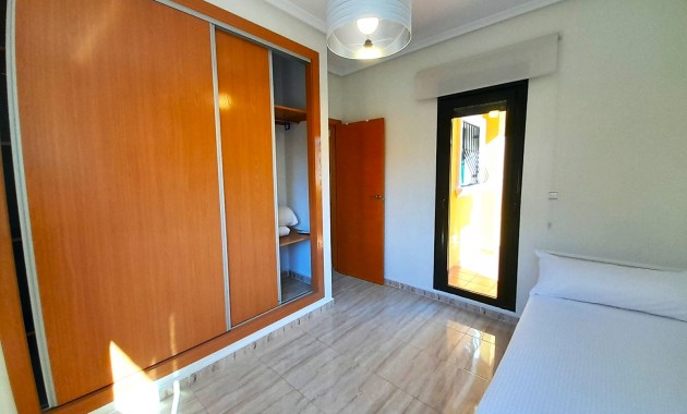 Herverkoop - Semi Detached Villa -
Ciudad Quesada - Lo Marabu