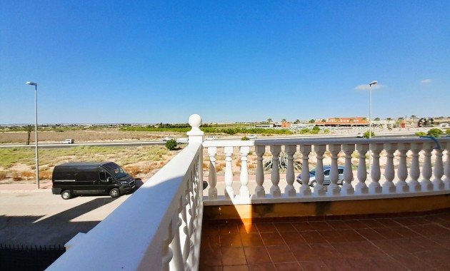 Herverkoop - Semi Detached Villa -
Ciudad Quesada - Lo Marabu