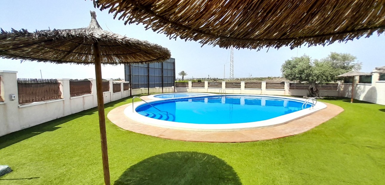 Herverkoop - Semi Detached Villa -
Ciudad Quesada - Lo Marabu