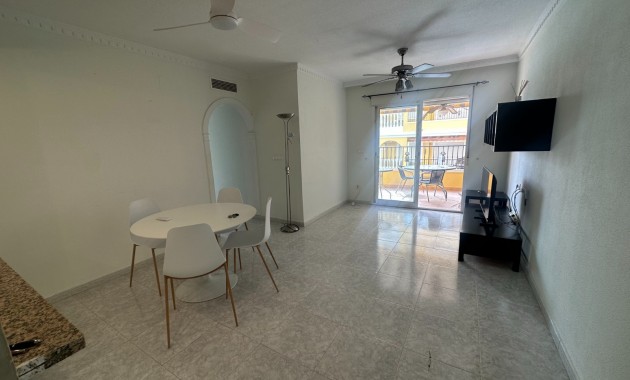 Herverkoop - Appartement / flat -
Algorfa