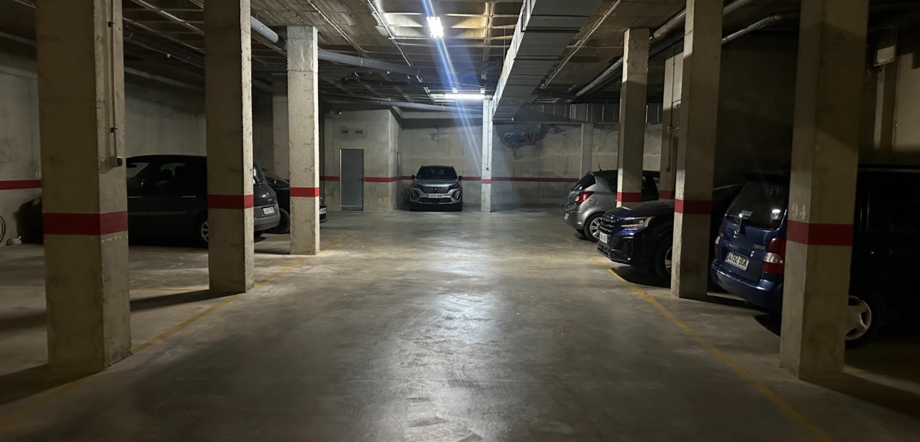 Herverkoop - Appartement / flat -
Algorfa