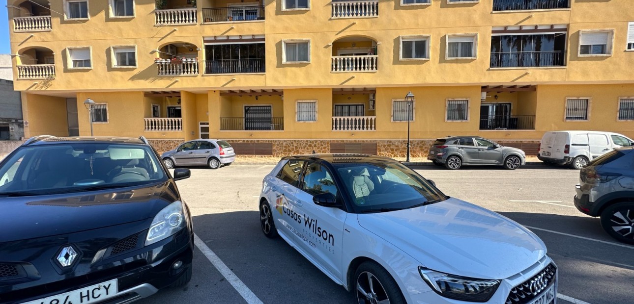 Sale - Apartment / flat -
Jacarilla