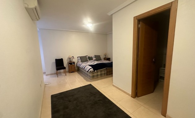 Sale - Apartment / flat -
Jacarilla