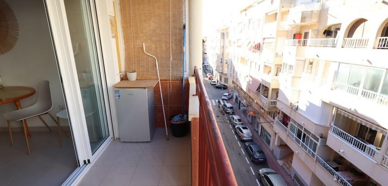 Herverkoop - Appartement / flat -
Torrevieja - Centro