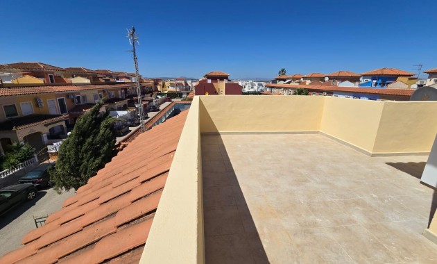 Herverkoop - duplex -
Torrevieja - Torretas