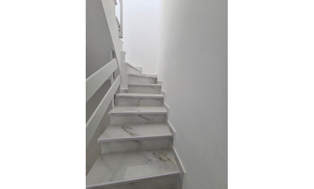 Herverkoop - duplex -
Torrevieja - Torretas