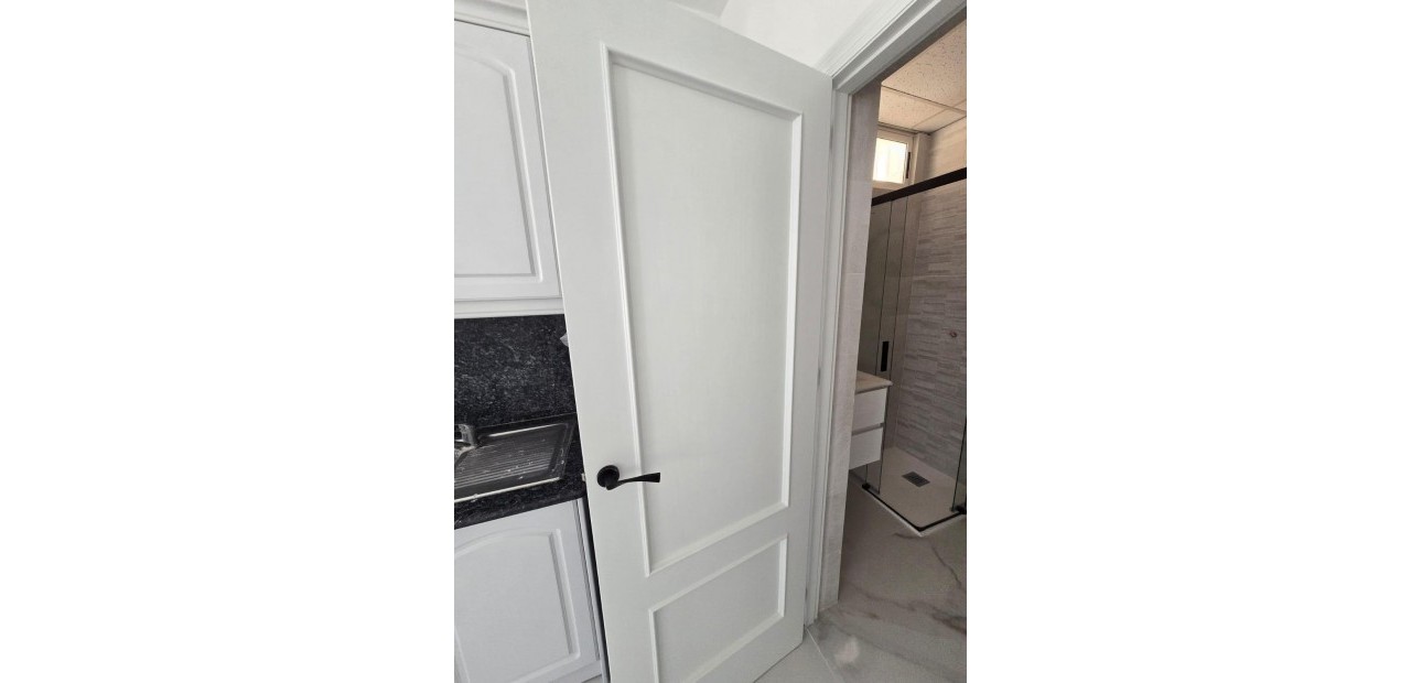 Herverkoop - duplex -
Torrevieja - Torretas