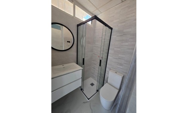 Herverkoop - duplex -
Torrevieja - Torretas