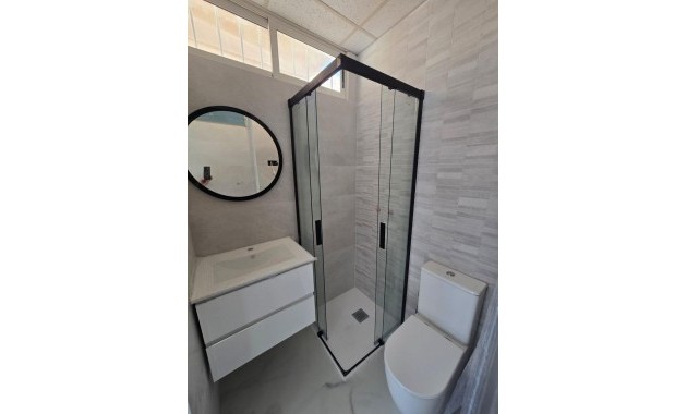 Herverkoop - duplex -
Torrevieja - Torretas