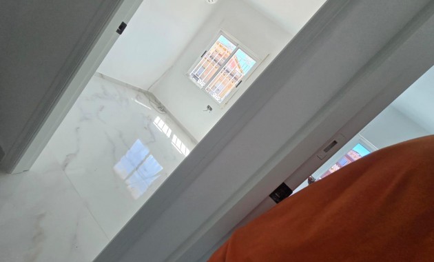 Herverkoop - duplex -
Torrevieja - Torretas