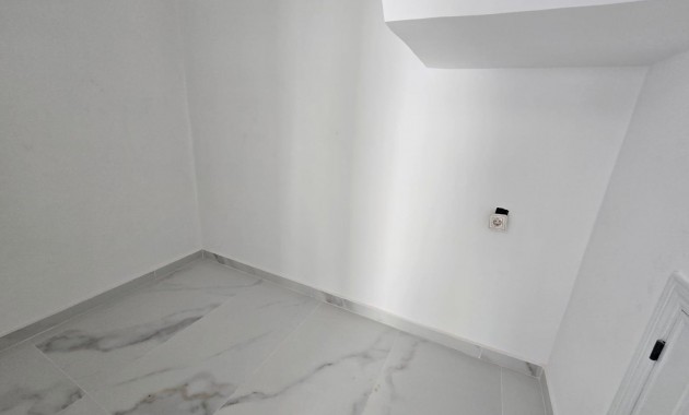 Herverkoop - duplex -
Torrevieja - Torretas