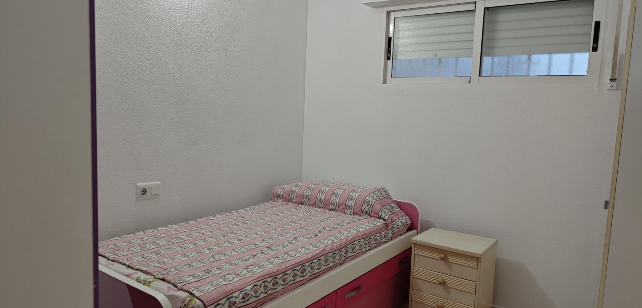 Herverkoop - Appartement / flat -
Torrevieja - Parque de las Naciones