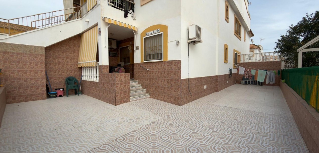 Herverkoop - Bungalow -
Orihuela Costa - Playa Flamenca Norte